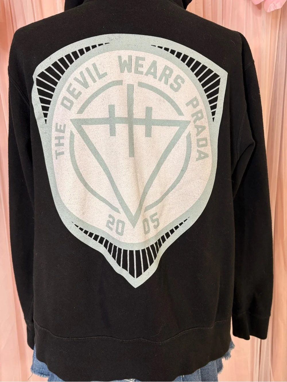 The Devil Wears Prada Band Hoodie M Black Zip Up Metalcore 2005 Graphic